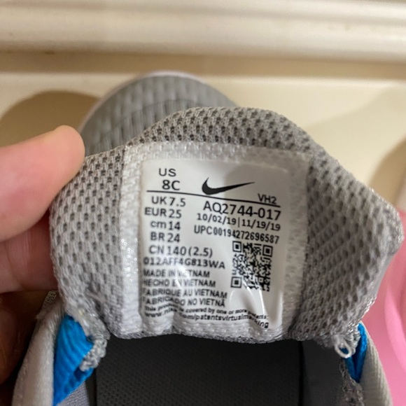 Shoes - Picture 3 of 3